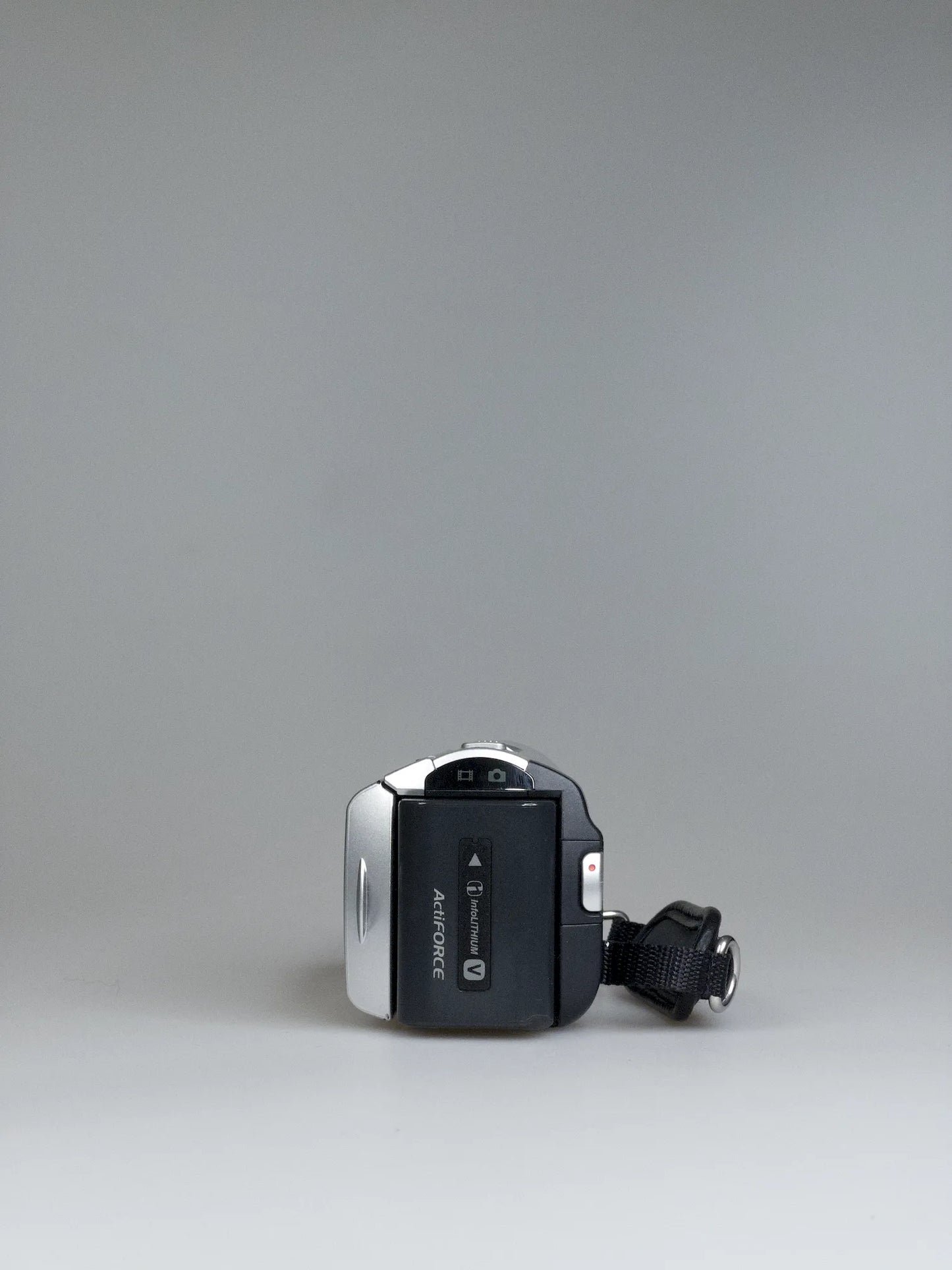 Sony Handycam DCR-SR30E