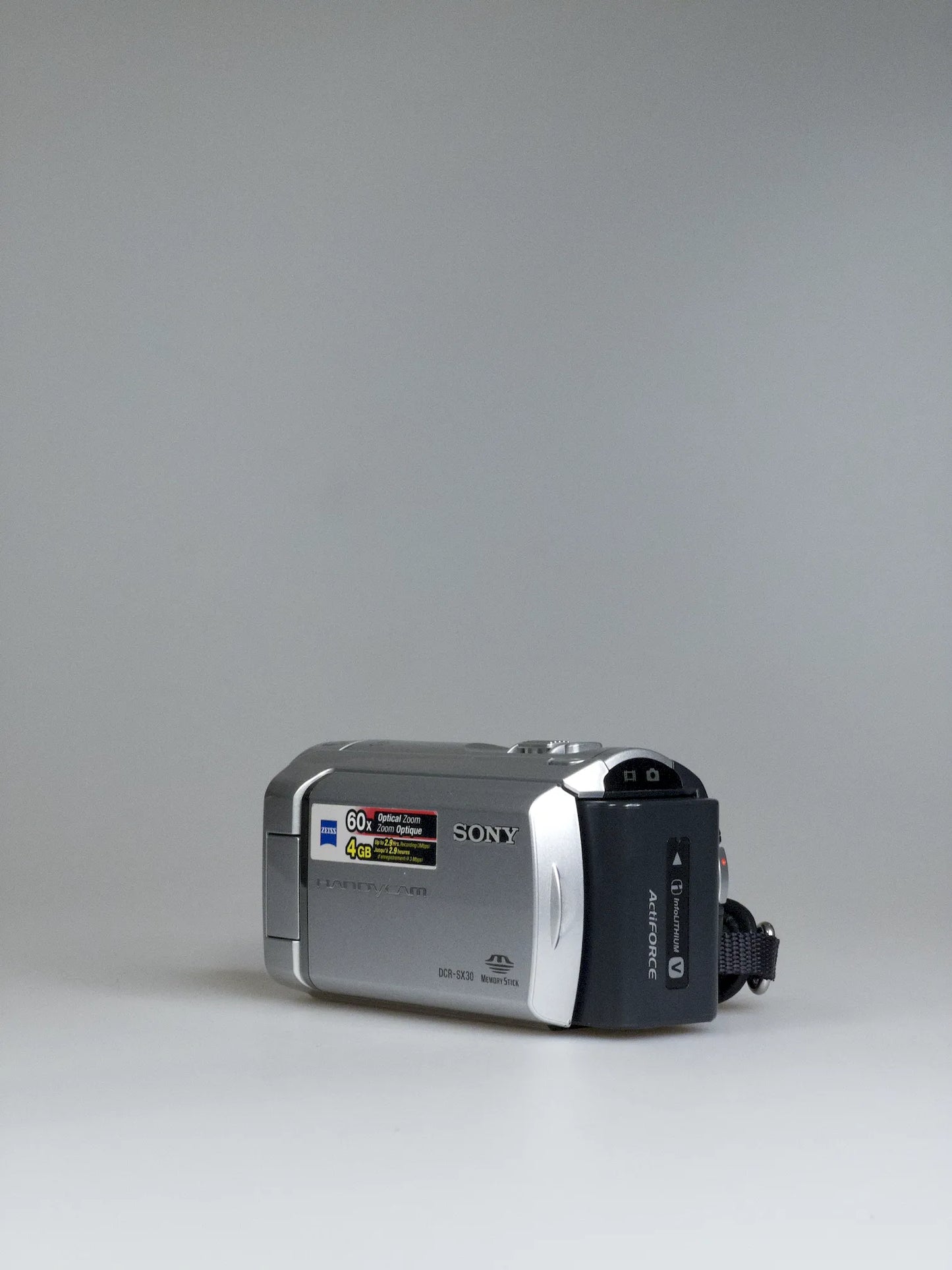 Sony Handycam DCR-SR30E