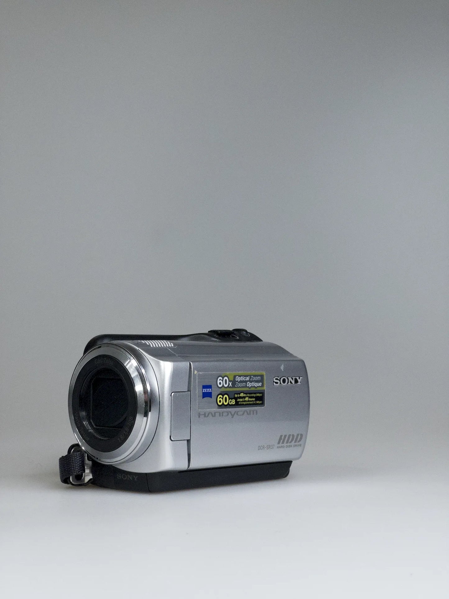 Sony Handycam DCR-SR37E