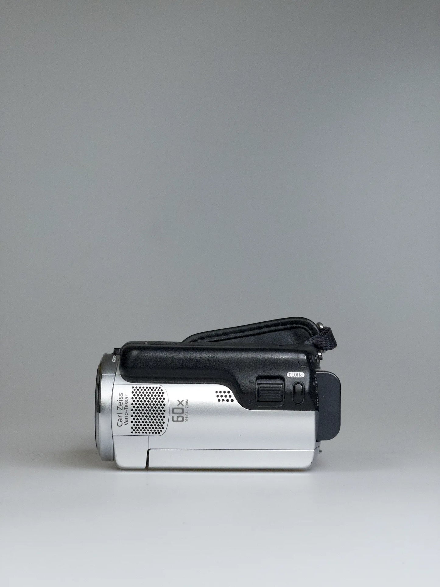 Sony Handycam DCR-SR37E