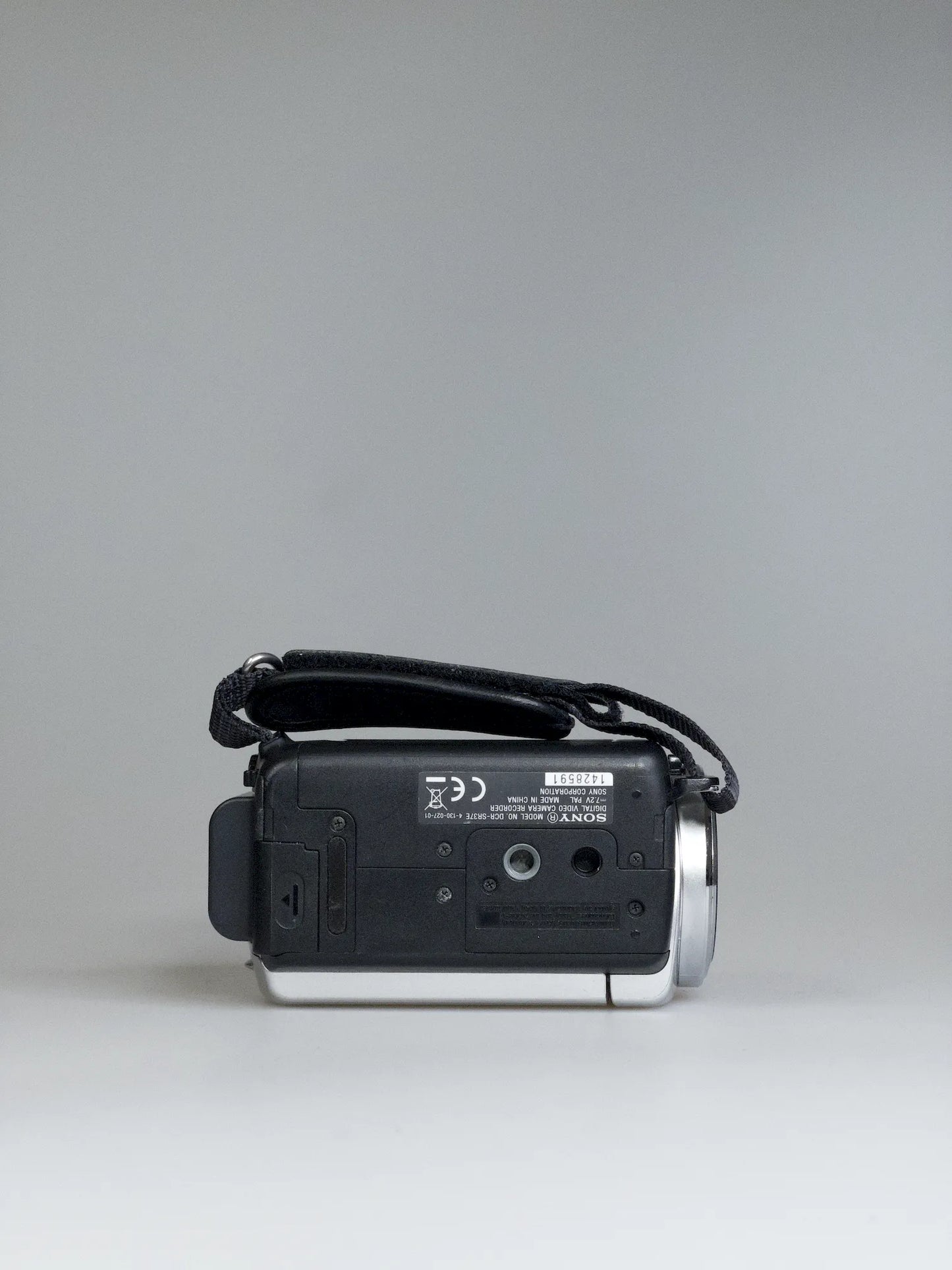 Sony Handycam DCR-SR37E