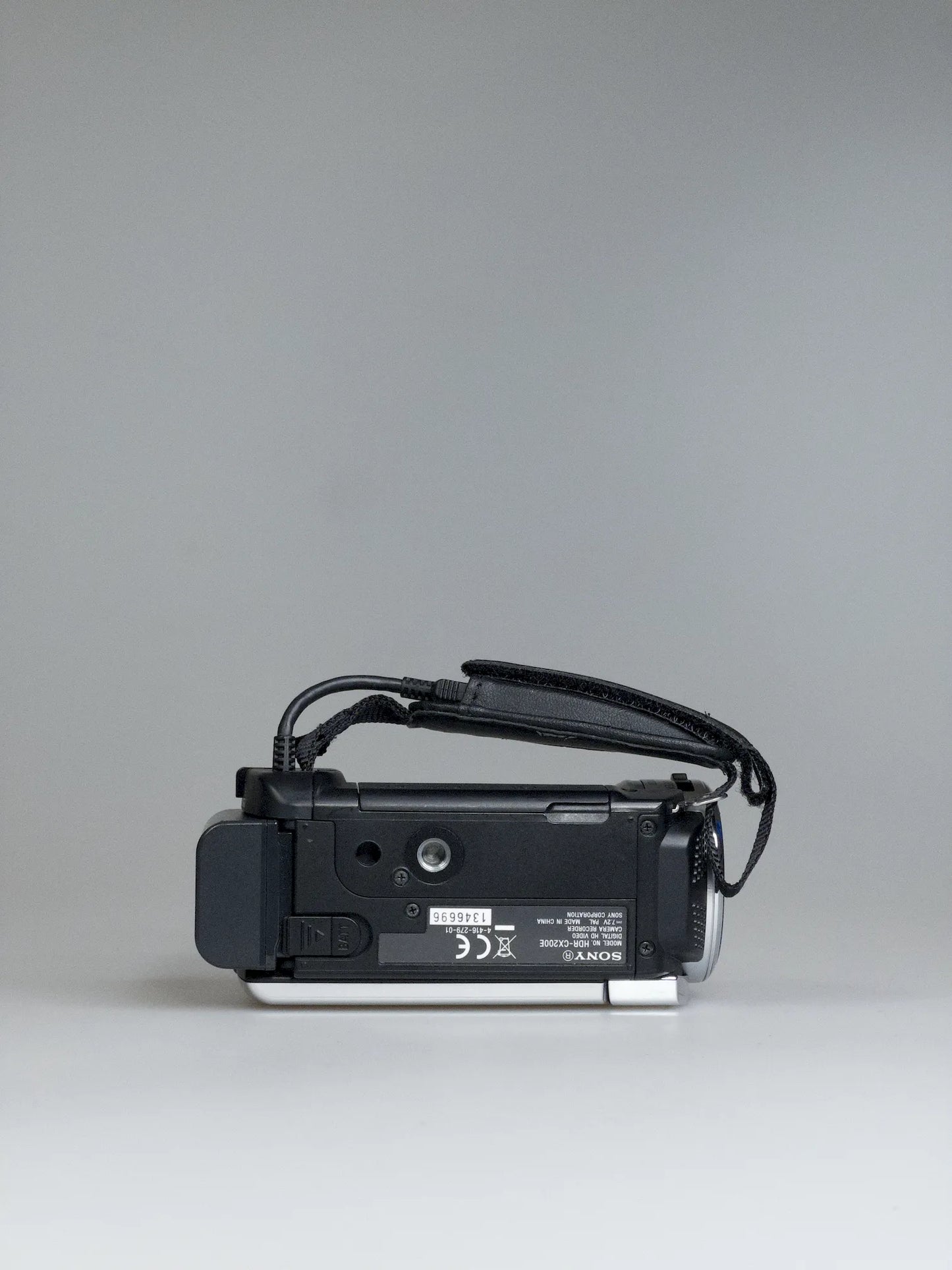 Sony Handycam HDR-CX200E