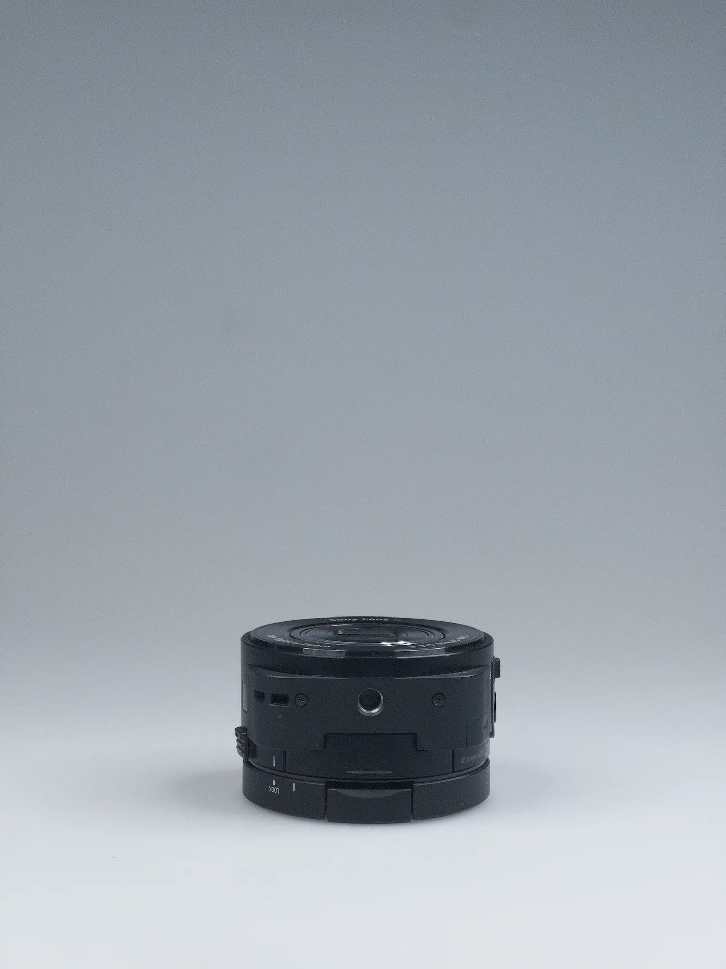 Sony Cyber-shot DSC-QX10