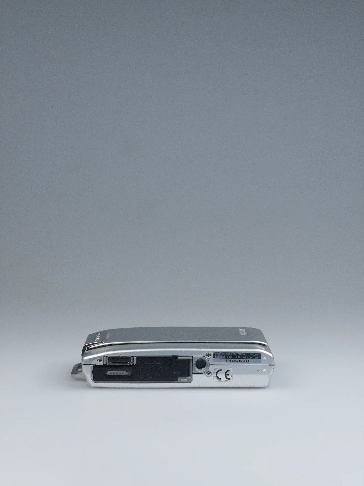 Sony Cyber-shot DSC-T200