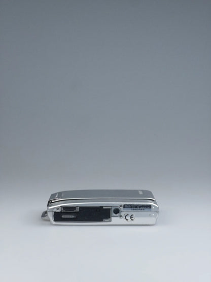 Sony Cyber-shot DSC-T200