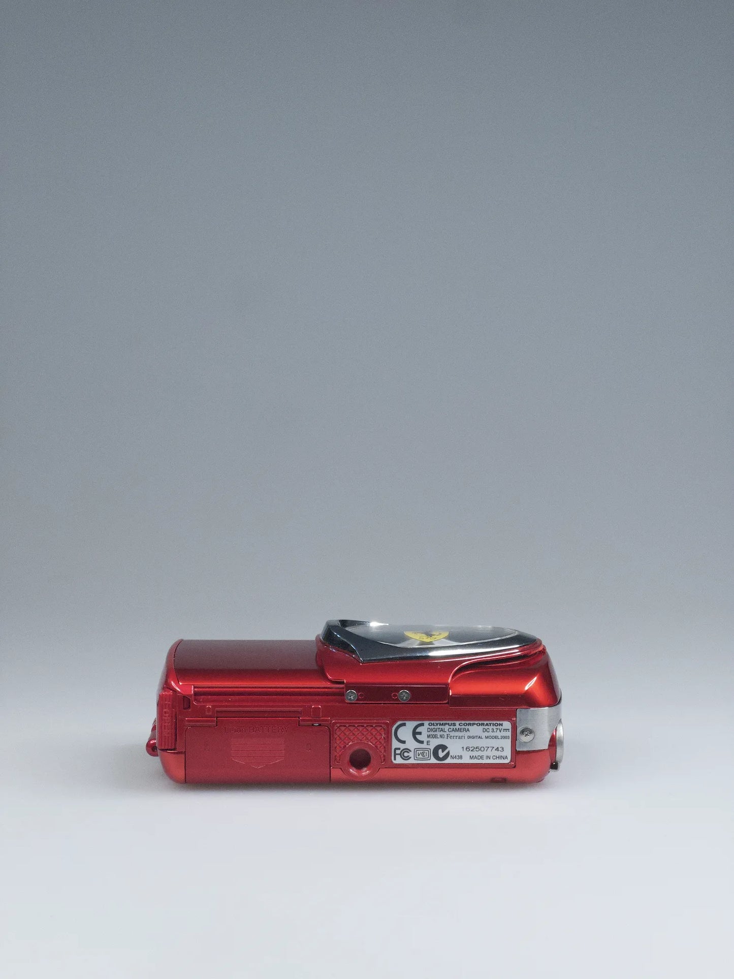 Olympus Ferrari DIGITAL MODEL 2003