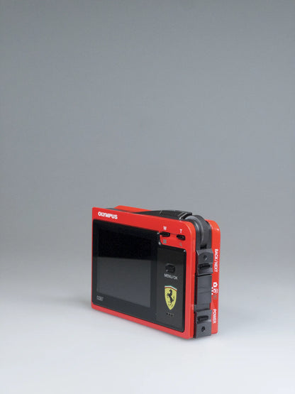 Olympus Ferrari DIGITAL MODEL 2004