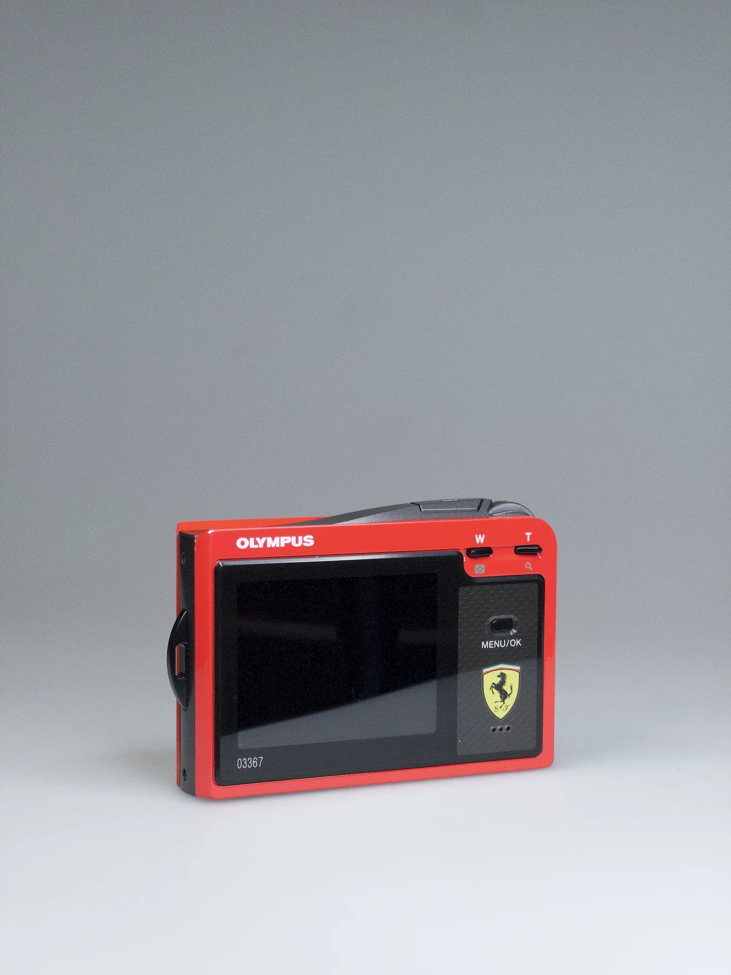 Olympus Ferrari DIGITAL MODEL 2004