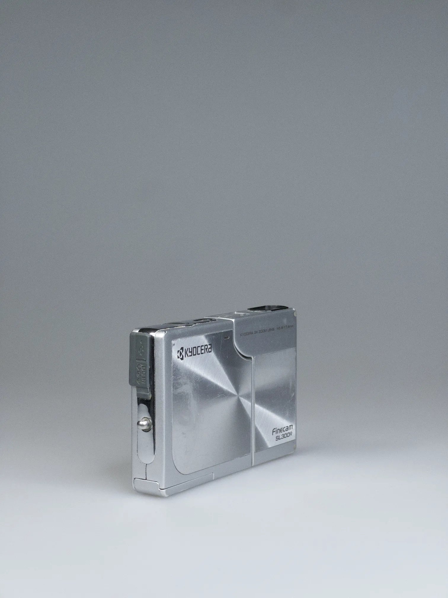 Kyocera Finecam SL300R Y2K Digicam | Swivel 3MP CCD 2003 – Bling Inc.