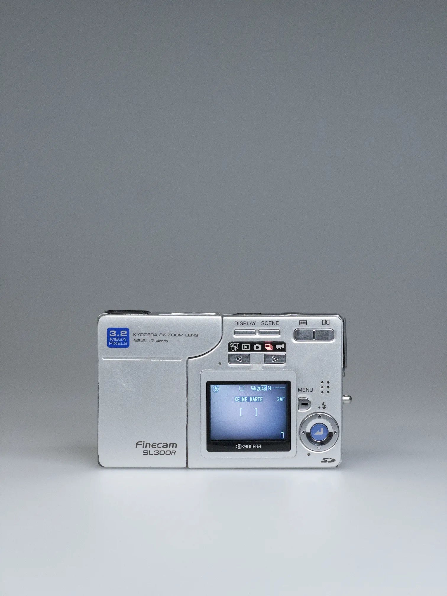 Kyocera Finecam SL300R Y2K Digicam | Swivel 3MP CCD 2003 – Bling Inc.