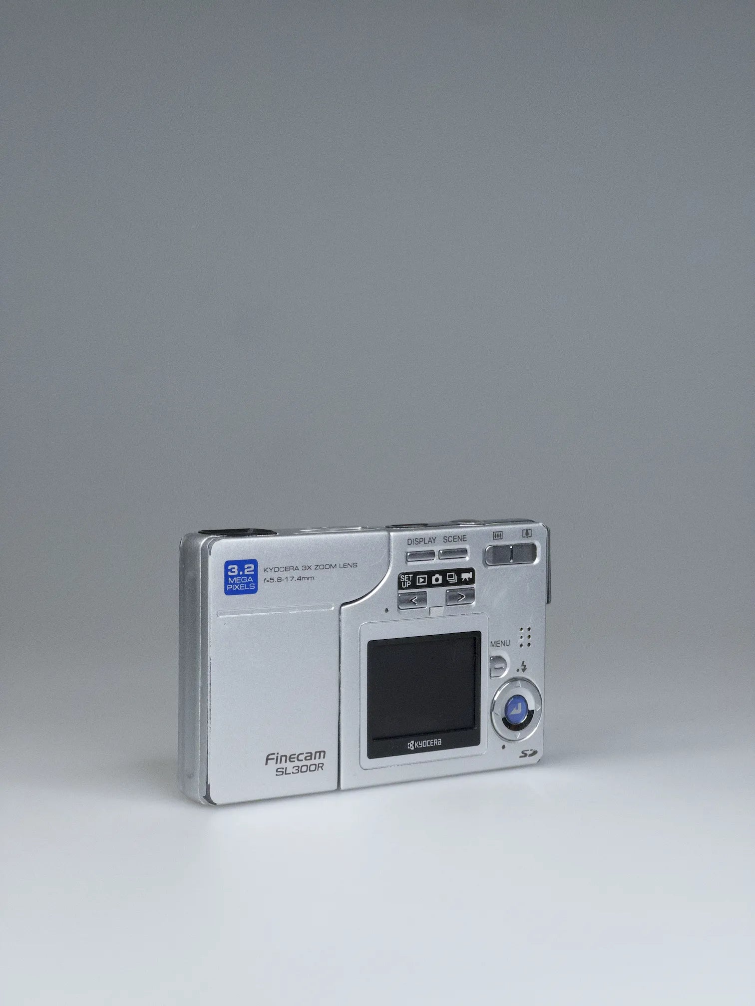Kyocera Finecam SL300R Y2K Digicam | Swivel 3MP CCD 2003