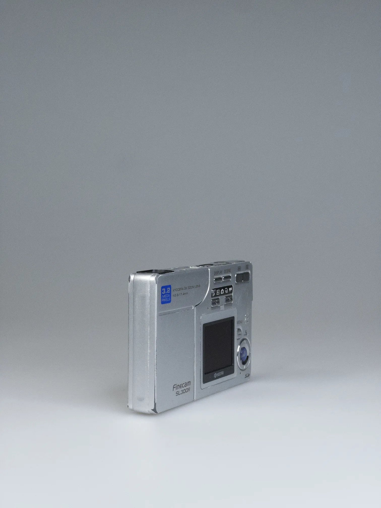 Kyocera Finecam SL300R Y2K Digicam | Swivel 3MP CCD 2003