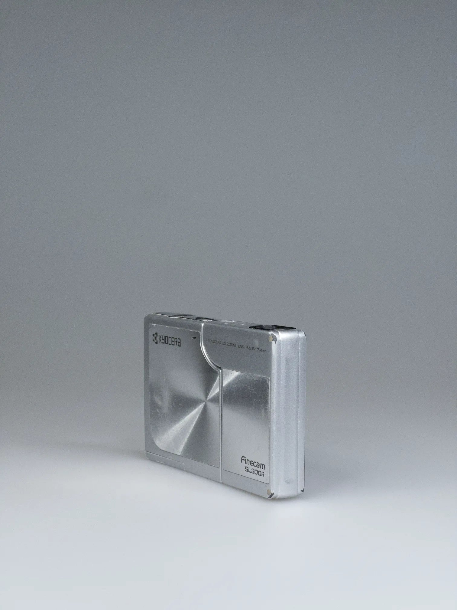 Kyocera Finecam SL300R Y2K Digicam | Swivel 3MP CCD 2003
