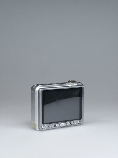 Fujifilm Finepix V10