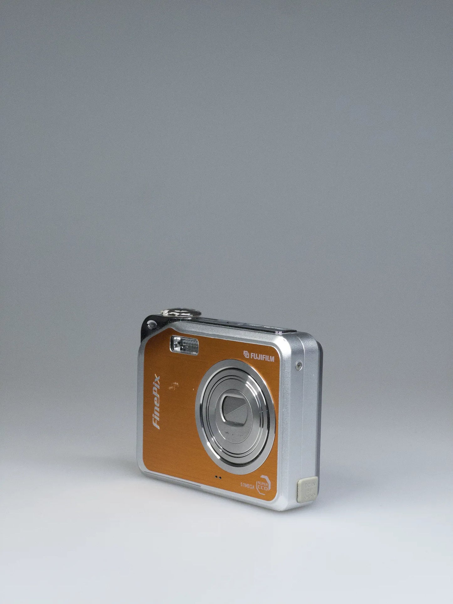 Fujifilm Finepix V10