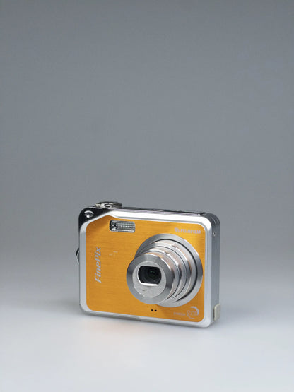 Fujifilm Finepix V10