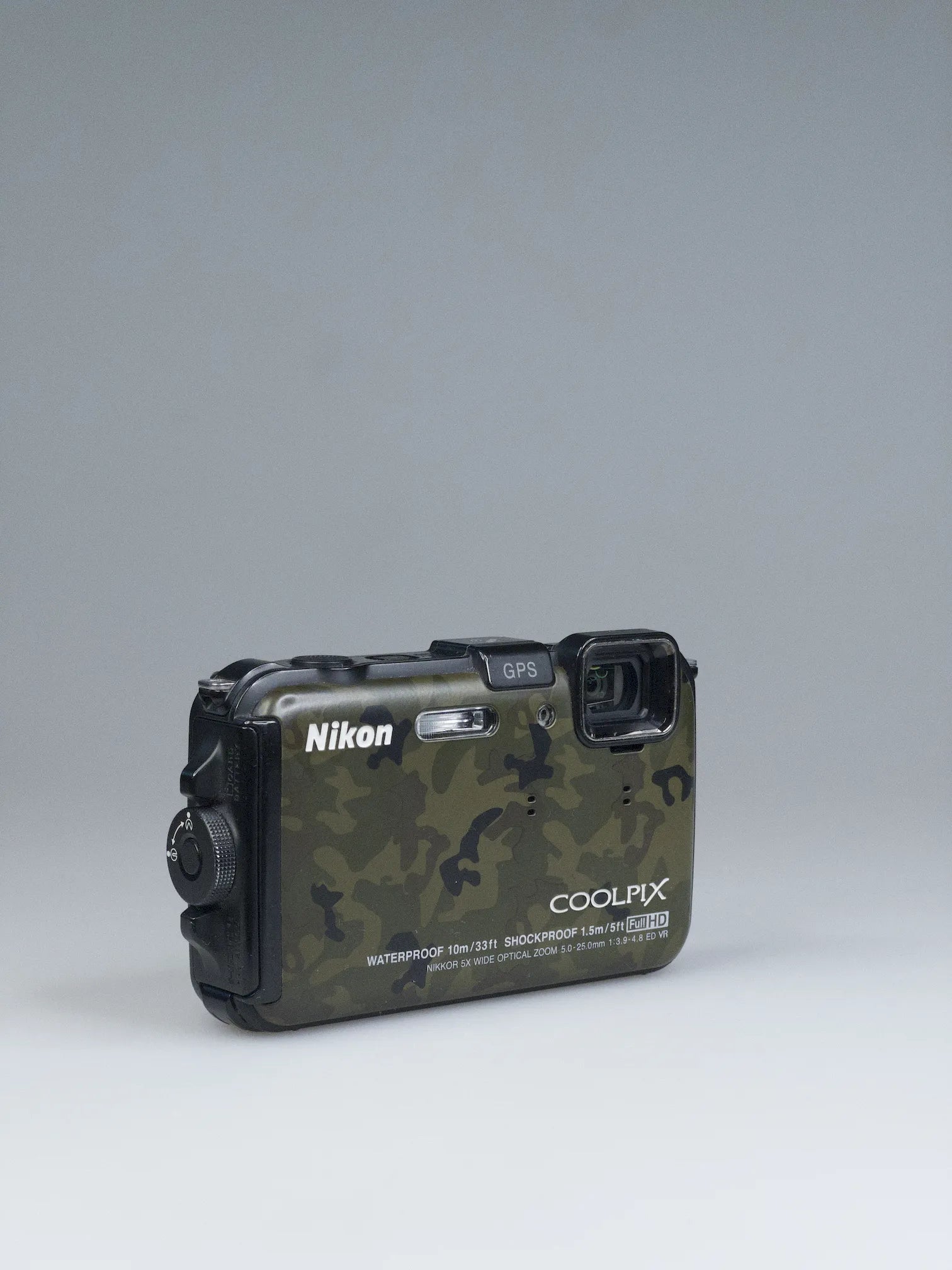 Nikon Coolpix AW100 2010s Digicam | Camo Waterproof GPS 16MP