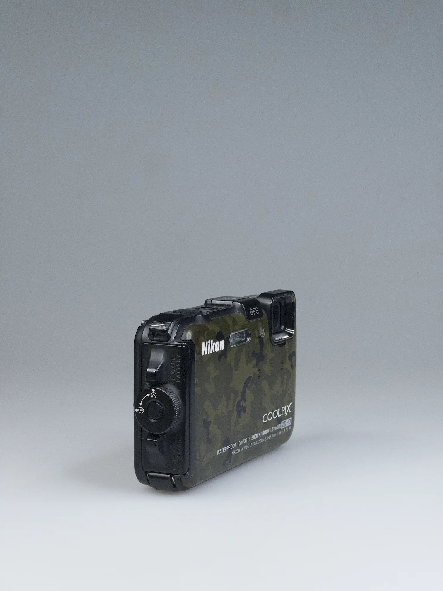 Nikon Coolpix AW100 2010s Digicam | Camo Waterproof GPS 16MP
