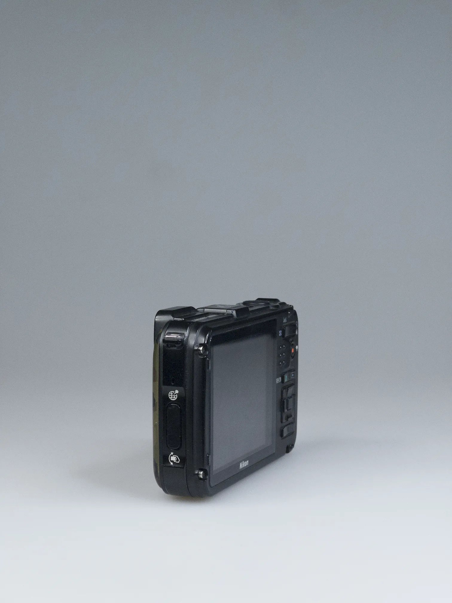 Nikon Coolpix AW100 2010s Digicam | Camo Waterproof GPS 16MP