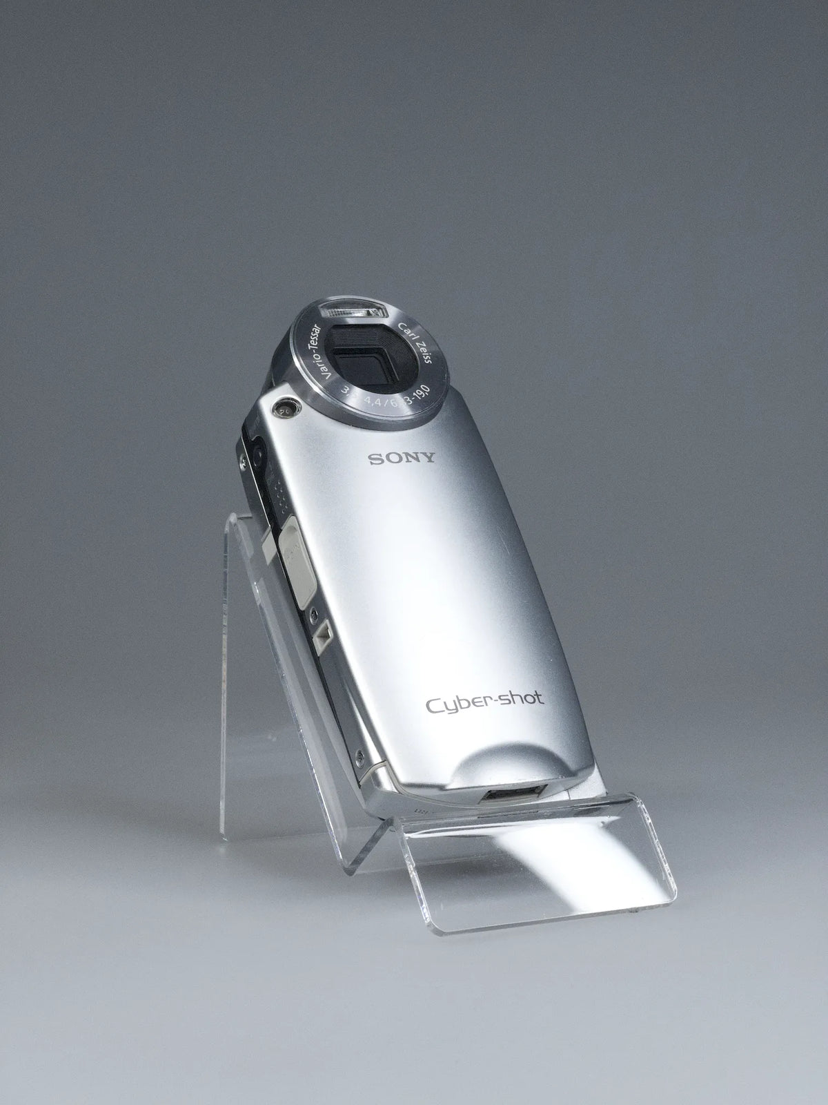 Sony Cyber-shot DSC-M2 Y2K Digicam | Silver Swivel 5MP CCD – Bling Sony Cyber-shot DSC-M2 Y2K Digicam | Silver Swivel 5MP CCD – Bling