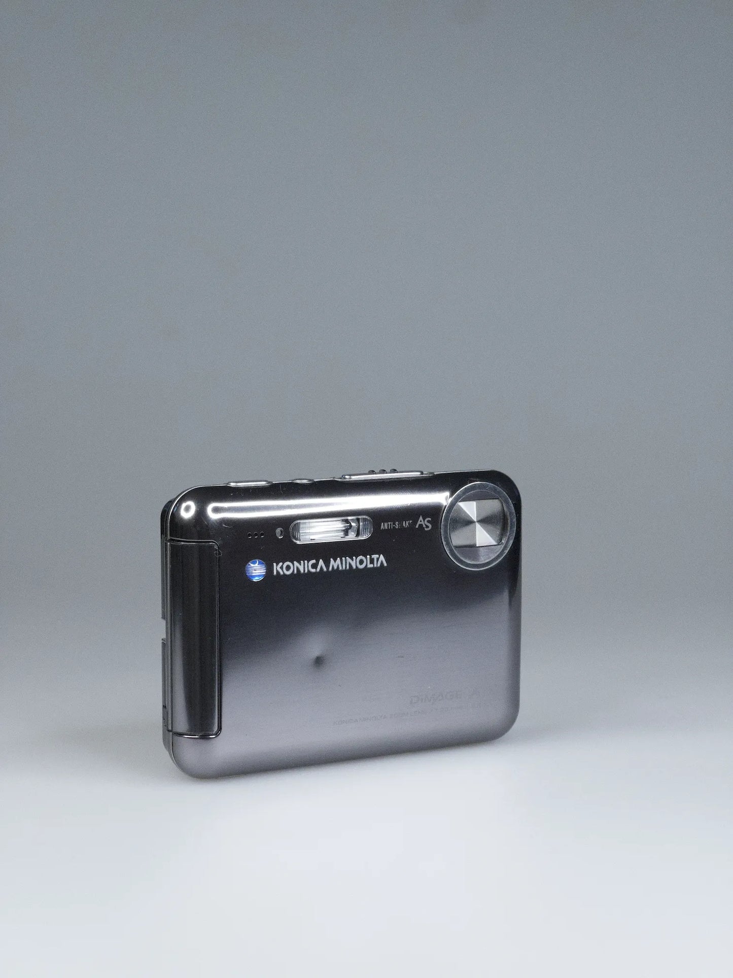 Konica Minolta DiMAGE X1