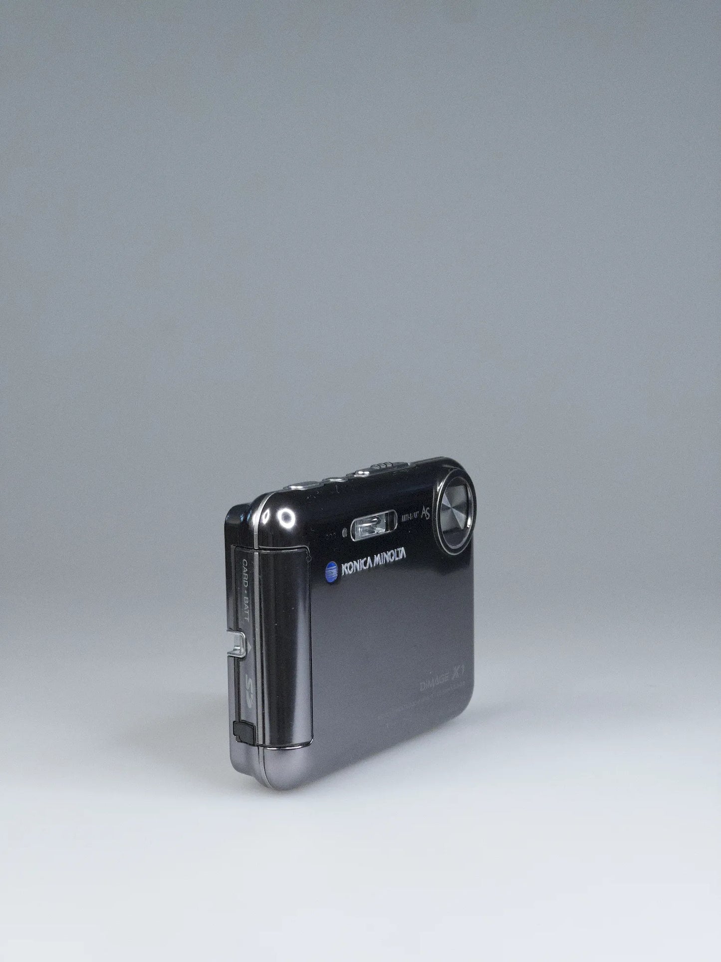 Konica Minolta DiMAGE X1
