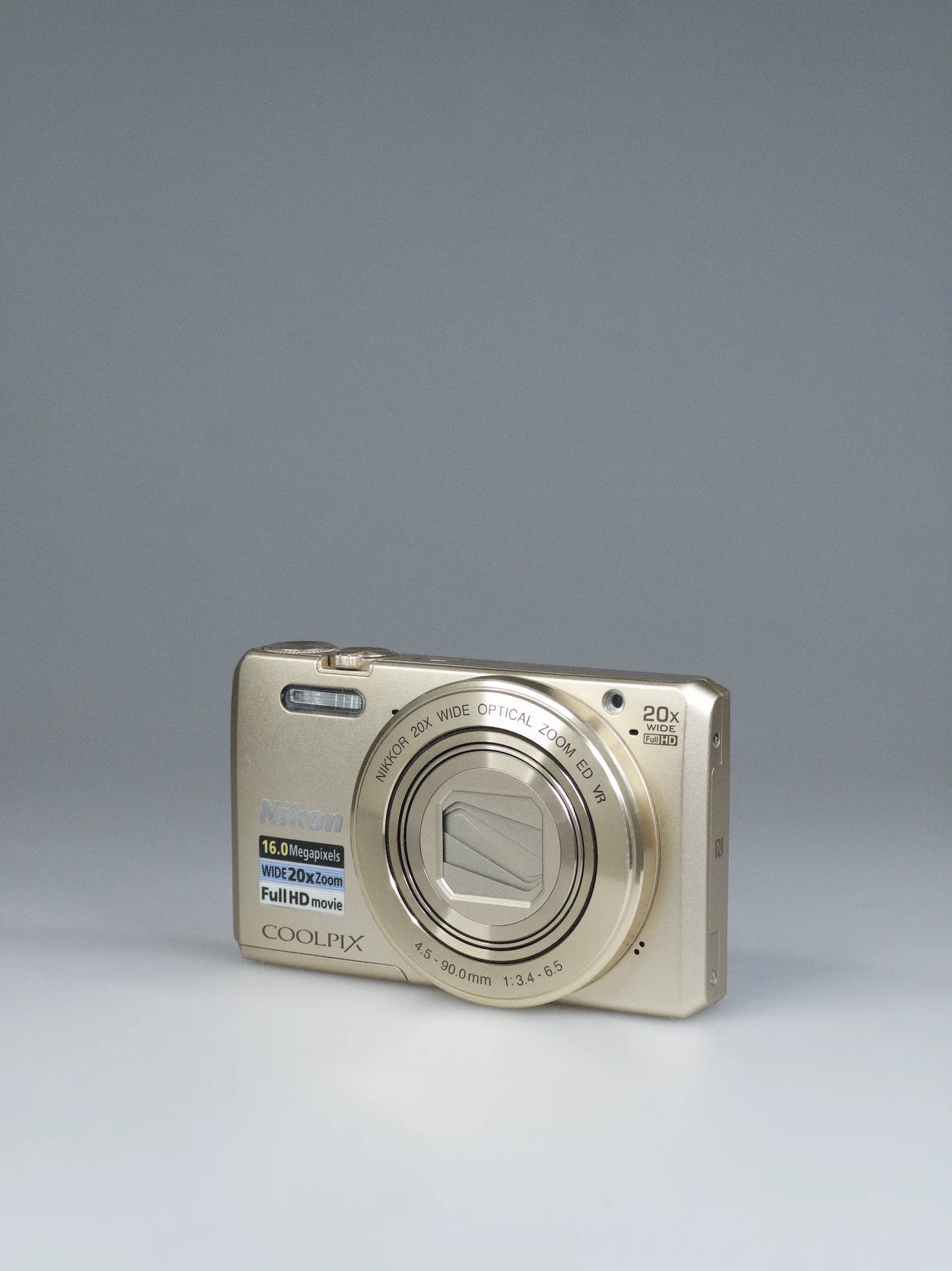 Nikon Coolpix S7000