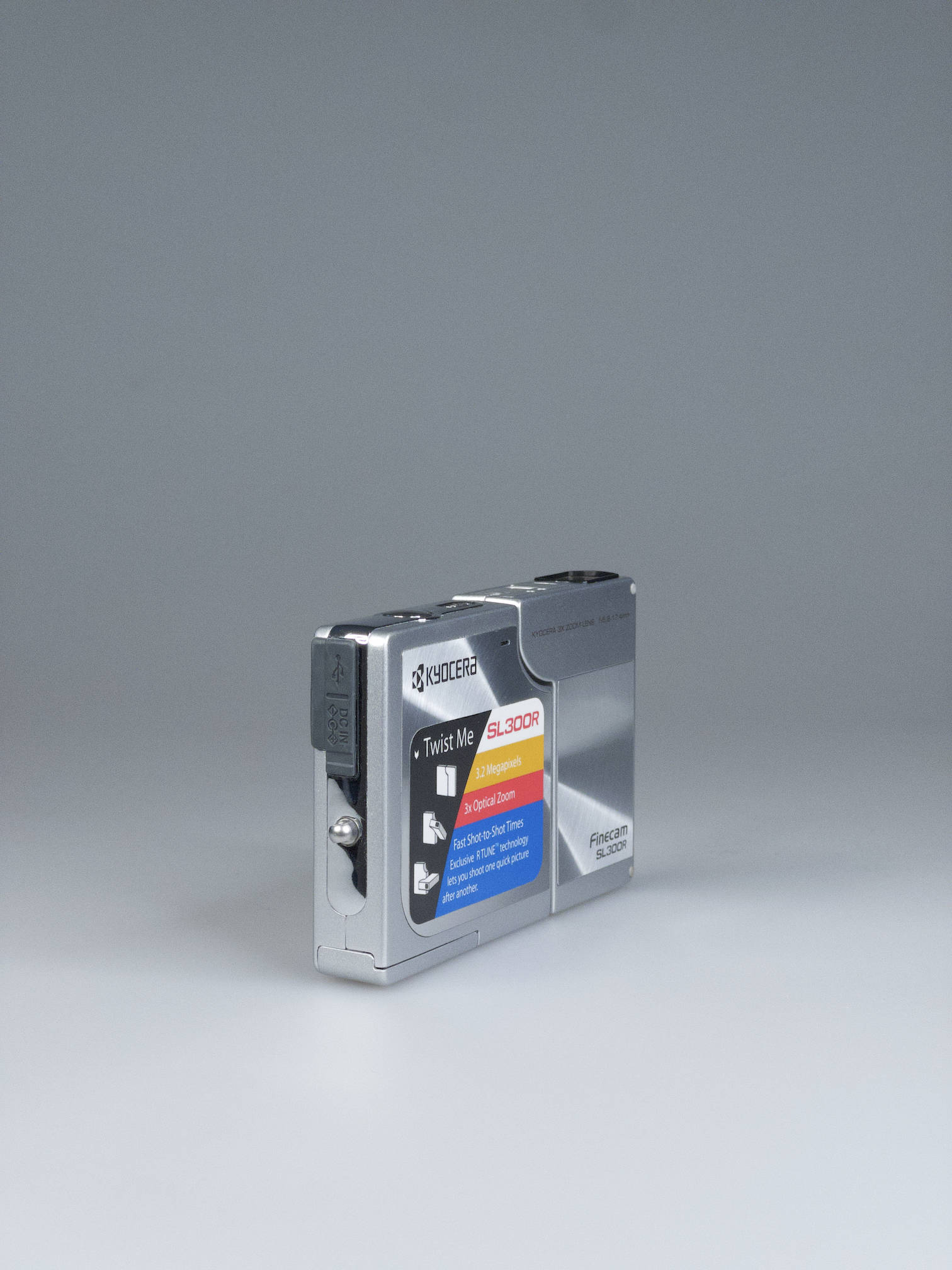 Kyocera Finecam SL300R Full Box Set | Swivel 3MP CCD 2003 Digicam
