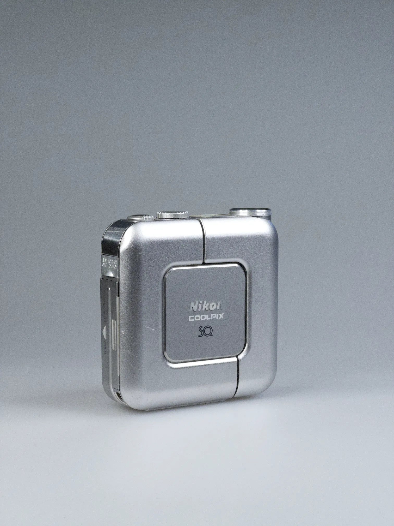 Nikon Coolpix SQ Y2K Digicam | Silver 3MP Swivel Lens