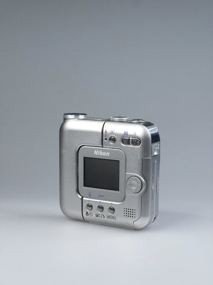 Nikon Coolpix SQ