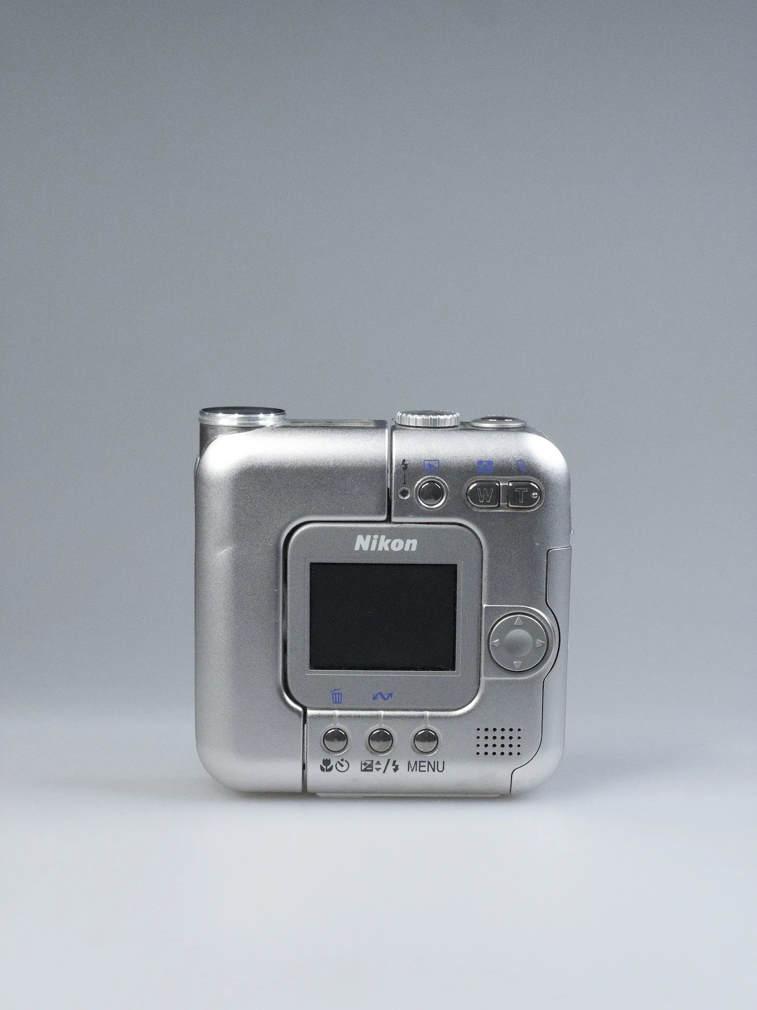 Nikon Coolpix SQ Y2K Digicam | Silver 3MP Swivel Lens – Bling Inc.