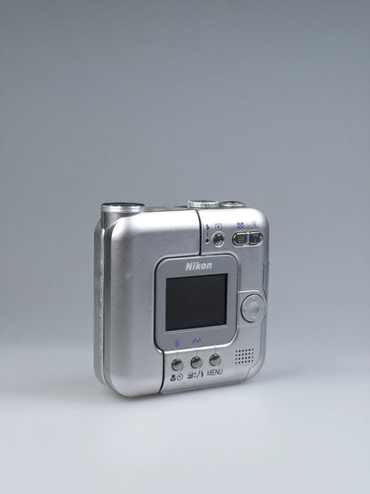 Nikon Coolpix SQ